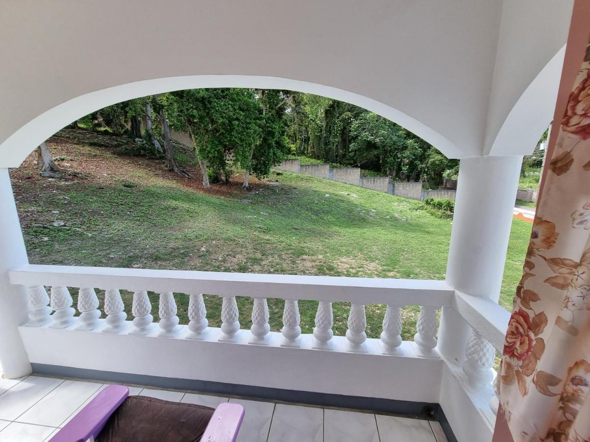 Shaw Park Gem Apt 12D Ocho Rios Buitenkant foto